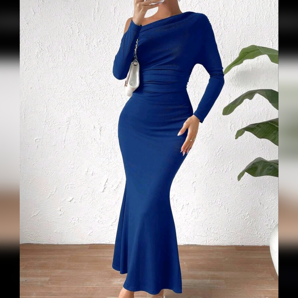 SHEIN Essnce Asymmetrical Neck Ruched Mermaid Hem Dress
